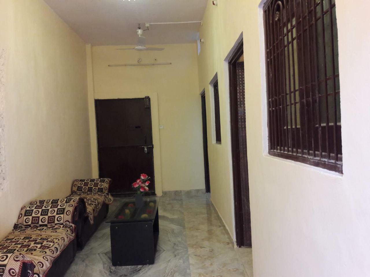 Mother Hostel Varanasi Exterior foto