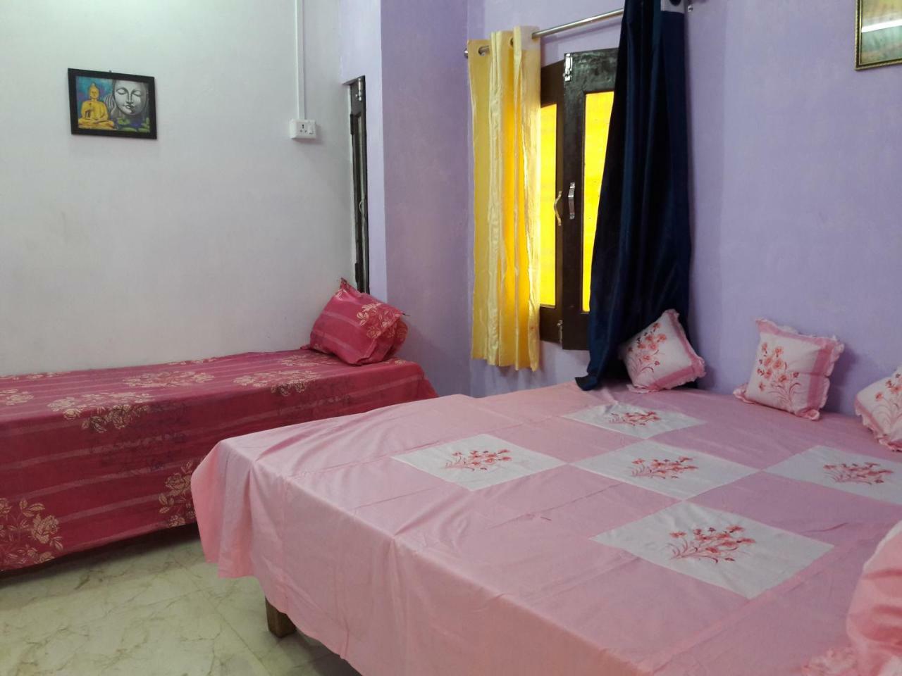 Mother Hostel Varanasi Exterior foto